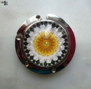 Marguerite - Accroche sac pliable décoré d'un mandala original du langage des fleurs