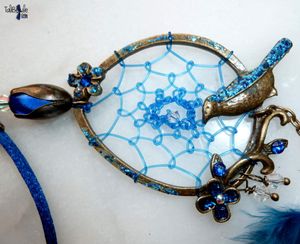 Mélodie Bleu Nuit - Collier Ethnique Chic au médaillon tissé d'un attrape-rêves