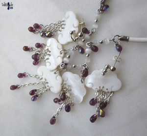 Purple Rain - Parure collier cuir et boucles d'oreille aux nuages en nacre et pluie en cristal
