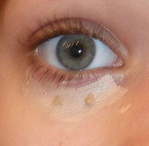 Maquillage yeux bleus/verts