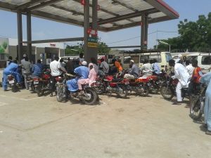 Pénurie de carburant au Tchad, l'UNDR fixe un ultimatum au gouvernement