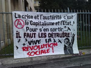★ L’Etat : une bande de terroristes au service de la bourgeoisie