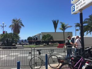 LE CAMION BLANC