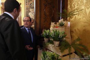 Comment Hollande carbonise Cazeneuve