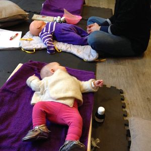Masser bébé : détente et bien-être garantis!