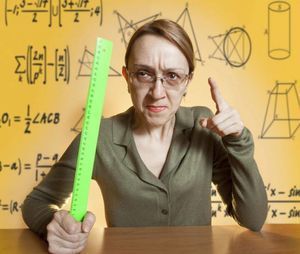 SCUOLA E DISTURBI SPECIFICI DELL’APPRENDIMENTO. Luoghi comuni nell’approccio didattico con gli studenti DSA