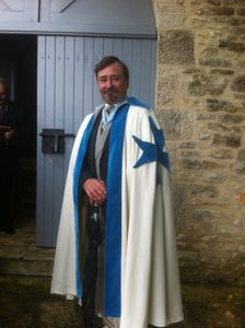 Un nouveau chevalier reçu dans l'Ordre, le 25 août 2012.
