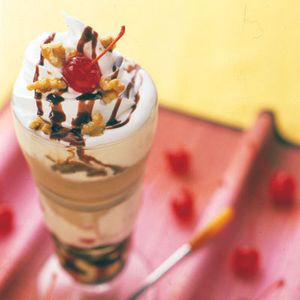 Banana-Split Shake