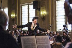 Maxime Pascal dans l'usine du Balcon