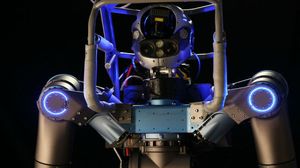 Il robot italiano Walkman in gara al Darpa Robotics Challenge