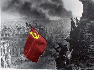 بلاغ اللجنة المركزية للحزب الشيوعي اليوناني حول مرور 70 عاماً على نهاية الحرب الامبريالية العالمية الثانية و نصر الشعوب العظيم على الفاشية في 9 أيار/مايو 1945