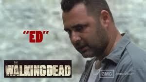 THE WALKING DEAD : MORT AU COMBAT