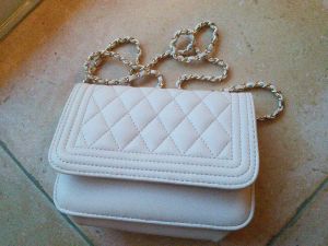 ✿ Les essentiels pour un mini sac ✿