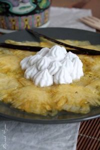 Carpaccio d’ananas à la vanille et chantilly coco