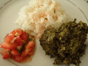 Bœuf aux feuilles de manioc pilées