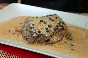 Filet de bœuf sauce au poivre vert