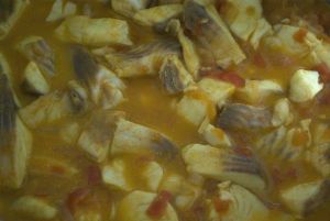 Émincée de poissons au curry et piments