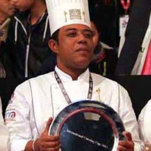 Lalaina Ravelomanana (Chef Lalaina) : Le 1er africain intronisé à l’Académie culinaire de France
