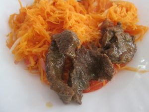 Steak et achards carotte