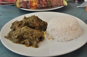 Porc aux feuilles de manioc pilées Ravitoto sy henakisoa