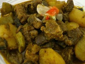 Cari de bœuf au chouchou et aux aubergines