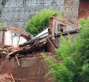 Glissements de terrains à Manjakamiadana : Une centaine de maisons à haut risque!