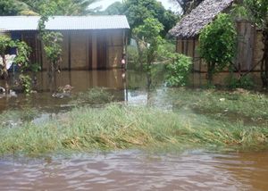 Forte pluie – Antalaha sous les eaux
