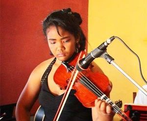 Portrait – Miora Arontsoa virtuose du violon