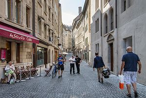 Genève: La rue Etienne-Dumont et la rue Maurice ont été entièrement pavées. Inauguration le jeudi 22 septembre 2016
