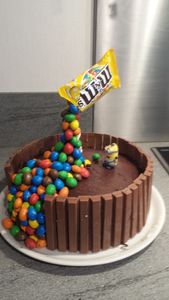 Gravity cake
