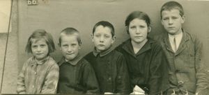 Emile PIERRE _ 1935 _ le 2e en partant de la gauche