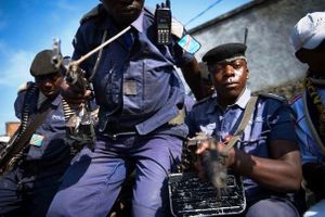 Des policiers congolais