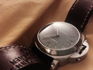 Une plongeuse à tomber : la Panerai Base PAM 112