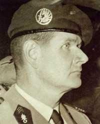 POUR L’HONNEUR D’UN COMMANDANT !