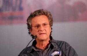 Grèce : “le gouvernement veut élargir le consensus dans le pays mais aussi à un niveau international. Cette politique est très dangereuse”