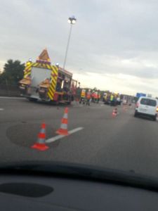 Pour le NPA aucun hasard dans l'accident entre un camion et une voiture sur l'A13. Suppression du péage D'INCARVILLE !