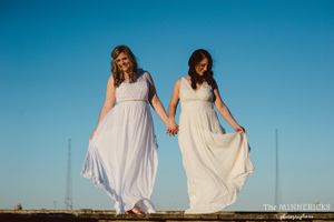 DISCURSO DE BODA LESBICA, A FAVOR Y EN CONTRA