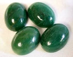 EL JADE VERDE: LA REINA DENTO DE LAS GEMAS