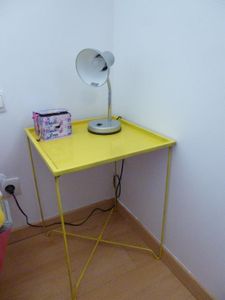 Une table d'appoint à petit prix pour un maxi effet !