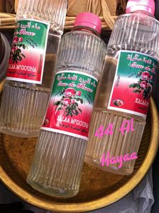 l'Eau de Rose en flacon