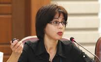LA PLUS JEUNE MINISTRE ALGERIENNE