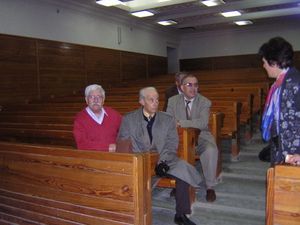 M. ARBAOUI, devant, au milieu, dans l'amphi de l'université Abd El Kader de Constantine.