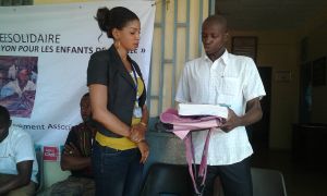 Distribution en Guinée: pour TOUS les écoliers