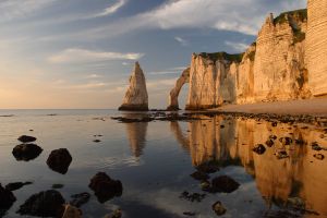 lien photo : http://arepi.forumpro.fr/t159-le-secret-des-3-demoiselles-d-etretat-et-le-trou-a-l-hommeseine-maritime
