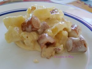Pommes de terre sauce cheddar