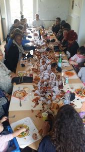 LE REPAS PARTAGE OU RESTAURANT A UN EURO
