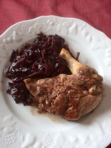 suprêmes de pintade au chou rouge