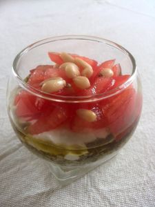 verrines chèvre tomates et pesto