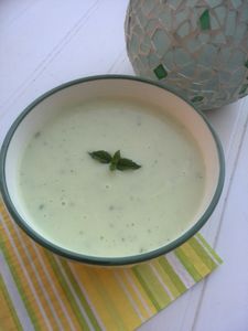 Gaspacho de courgettes et menthe