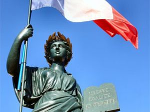 Le dialogue inattendu entre policiers et manifestants de Nuit debout